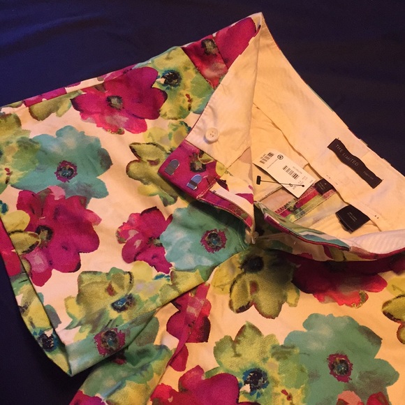 Shorts - Picture 3 of 4